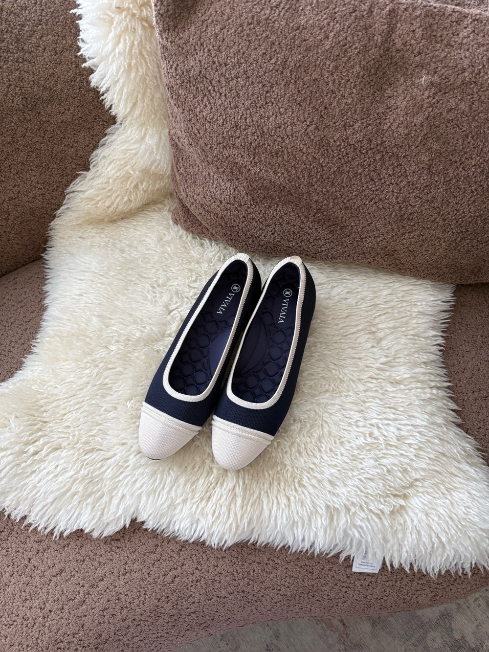 Vivaia Julie Pro Almond-Toe Chunky Heels